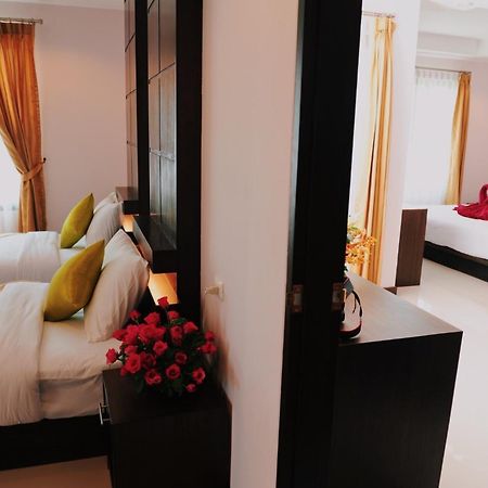 Ice Kamala Beach Hotel Exterior photo