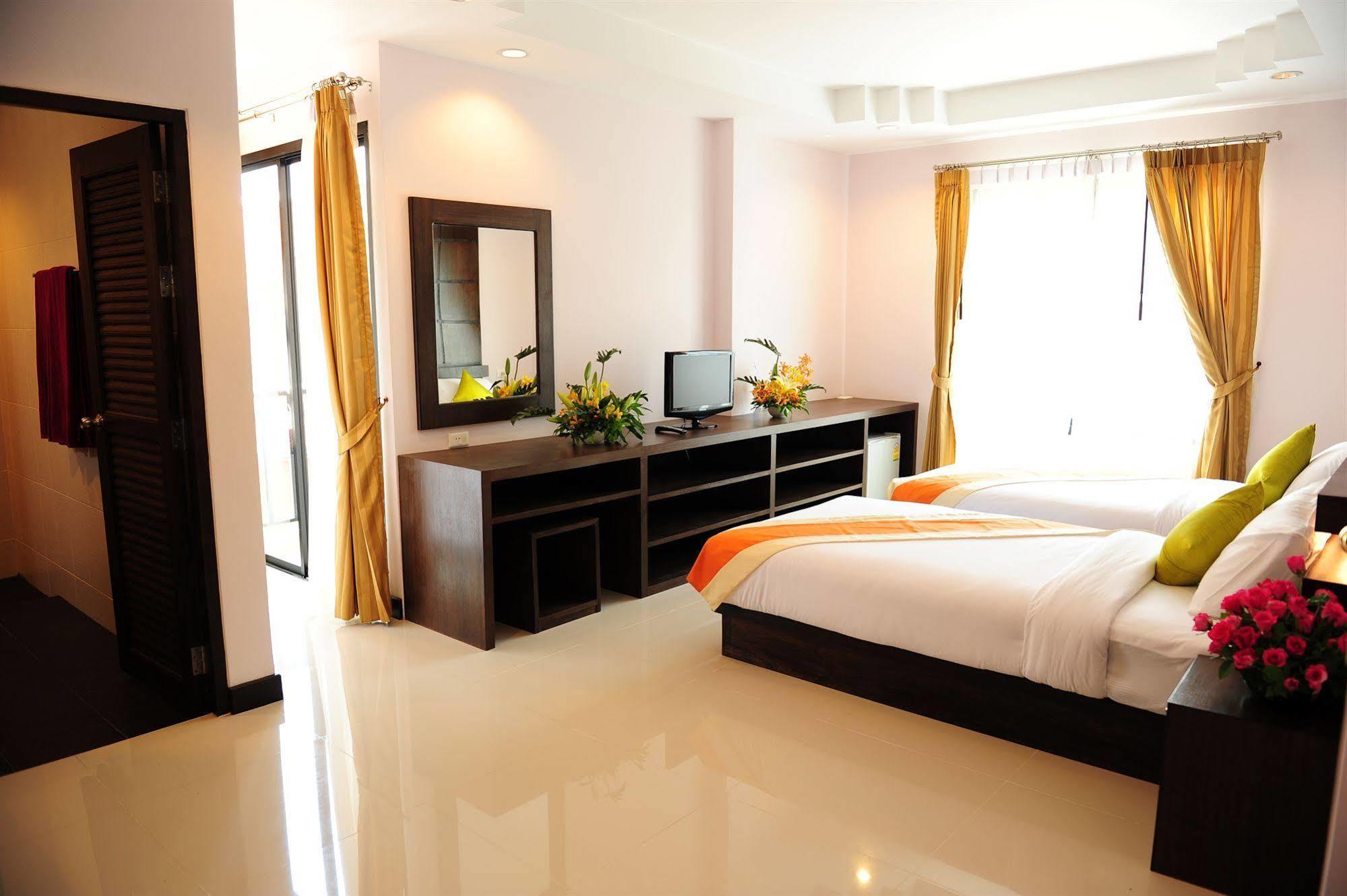 Ice Kamala Beach Hotel Exterior photo