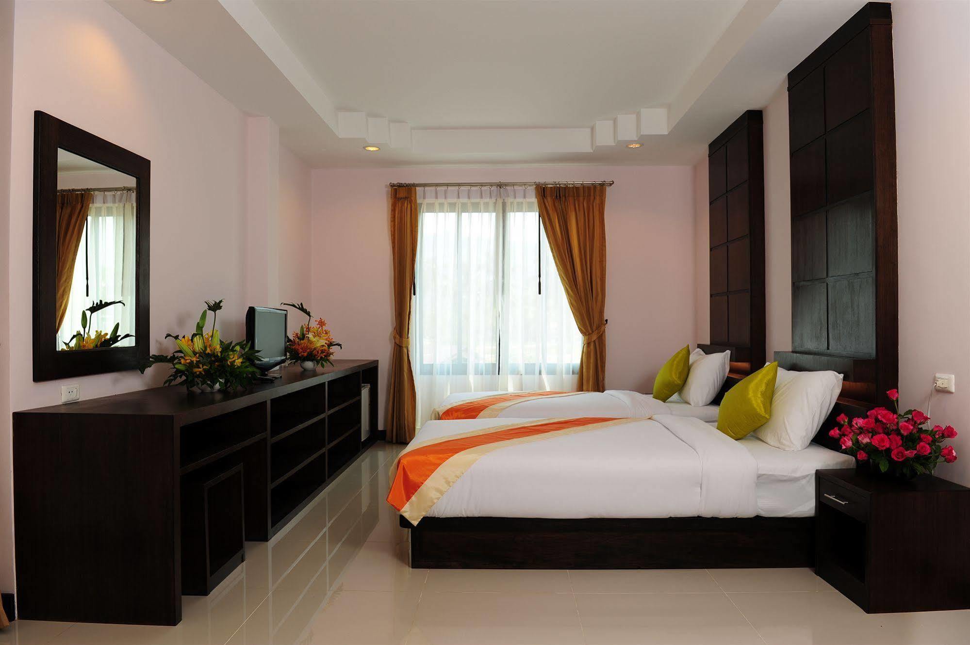Ice Kamala Beach Hotel Exterior photo